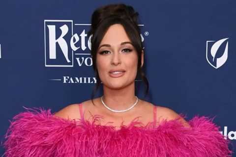 Kacey Musgraves saved a unique memento from her 2014 tour with Willie Nelson