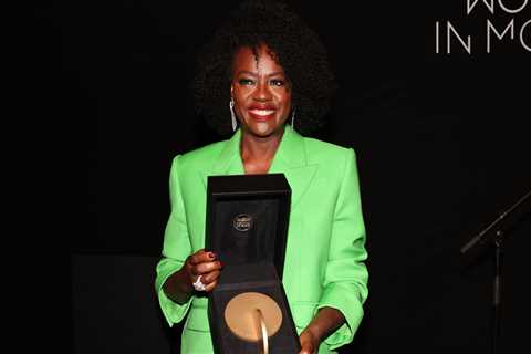 Viola Davis delivers an empowering speech while being honored at the 2022 Women in Motion Awards in ..