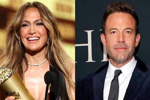Jennifer Lopez gives her fiancé Ben Affleck a sweet shout-out at the 2022 MTV Movie & TV Awards