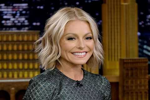Kelly Ripa tests positive for COVID-19 and shares an update on how she’s doing